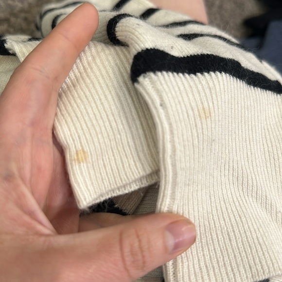 Reiss women’s black & off white sweater dress with gold button detail size small - Picture 6 of 6